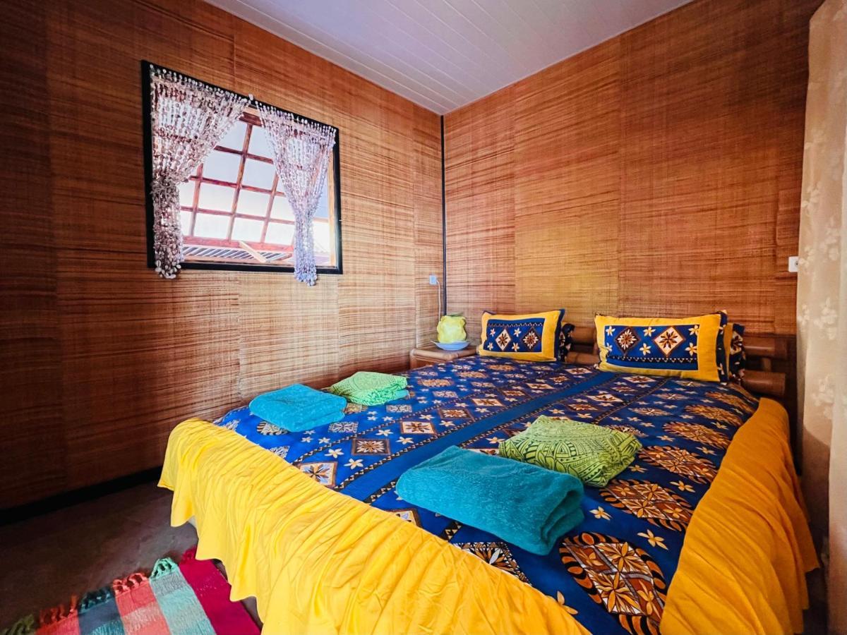 Moorea Temae Bungalow Lory Bord De Mer ภายนอก รูปภาพ